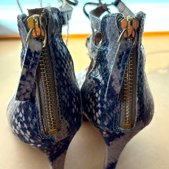 Snakeskin Nine West lace-up high heels (size 8M) - Picture 5 of 5